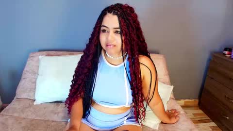 Snapshot of jade_brunnette chatting on September 29, 2025, 8:24 pm Jade Brunete online show from September 29, 2025, 8:24 pm