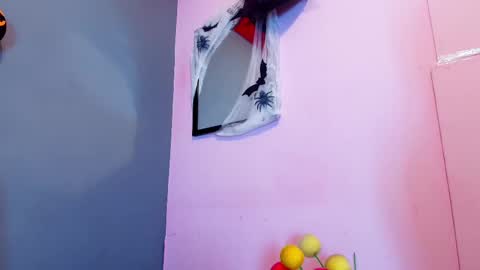 Snapshot of jade_brunnette chatting on October 12, 2025, 8:19 pm Jade Brunete online show from October 12, 2025, 8:19 pm