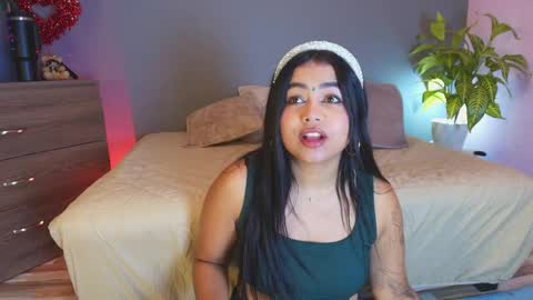 Snapshot of jade_brunnette chatting on May 12, 2026, 8:50 pm Jade Brunete online show from May 12, 2026, 8:50 pm