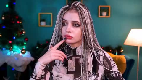 jade_castle online show from December 19, 2024, 3:18 am