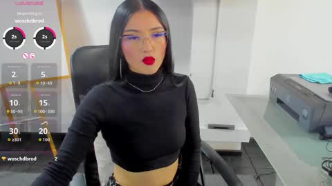 Snapshot of jade_connor chatting on May 29, 2026, 8:40 pm jade_connor online show from May 29, 2026, 8:40 pm