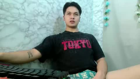 jade_halo online show from May 10, 2026, 12:43 pm