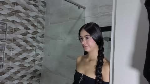 Snapshot of jade_lovv chatting on June 4, 2026, 12:22 pm jade_lovv online show from June 4, 2026, 12:22 pm