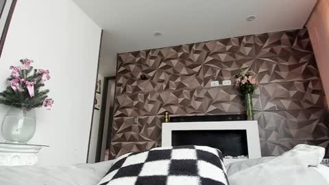 Snapshot of jade_porn chatting on December 10, 2024, 2:28 pm Jade  independent model online show from December 10, 2024, 2:28 pm