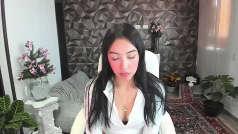 Snapshot of jade_porn chatting on December 11, 2024, 12:55 pm Jade  independent model online show from December 11, 2024, 12:55 pm