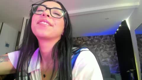 Snapshot of jade_porn chatting on March 4, 2025, 2:42 pm Jade  independent model online show from March 4, 2025, 2:42 pm