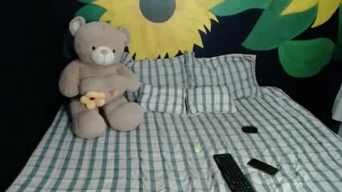 jade_scarlett1 online show from February 1, 2025, 9:29 pm