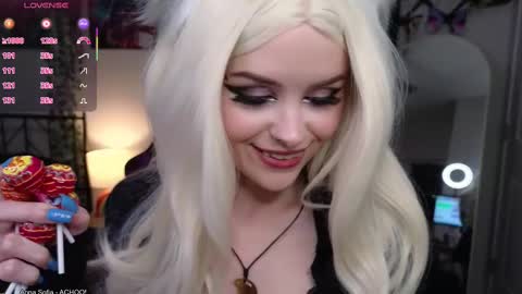 Bunnie Jade online show from February 25, 2025, 3:42 am