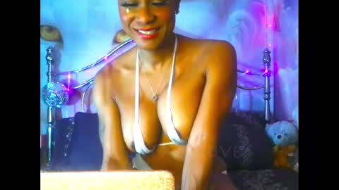 Snapshot of jadecumgill chatting on January 27, 2025, 4:33 pm Jade Cumgill online show from January 27, 2025, 4:33 pm