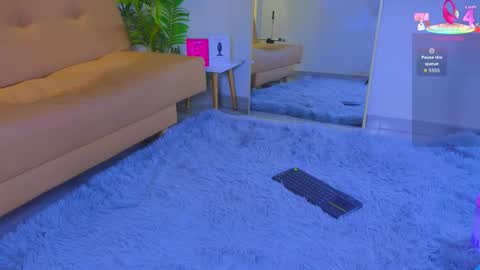 jadee__ online show from September 20, 2025, 2:23 am