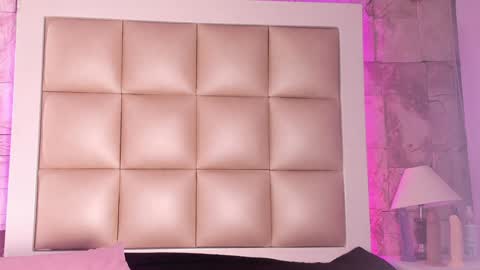 Snapshot of jadeestudios chatting on January 24, 2025, 3:45 pm jadeestudios online show from January 24, 2025, 3:45 pm