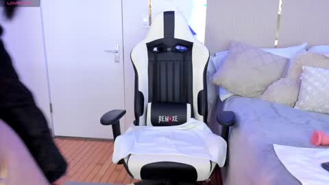 Jadeh online show from January 28, 2025, 12:54 pm