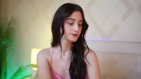  Jade  online show from November 30, 2025, 8:35 pm