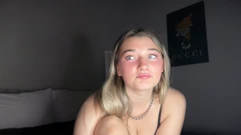 Jade james online show from June 29, 2026, 3:46 am