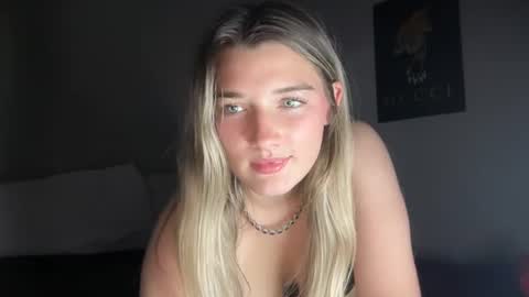 Jade james online show from July 15, 2026, 3:12 am