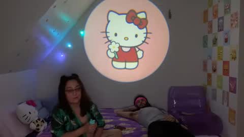 Jade online show from February 10, 2025, 4:08 am