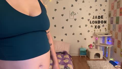 Jade online show from March 11, 2025, 1:48 am