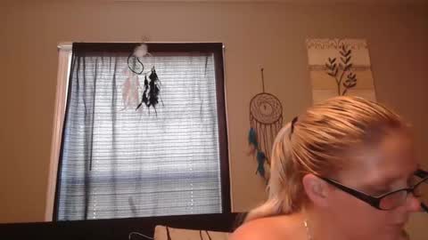 Snapshot of jadeluv chatting on December 7, 2024, 6:59 pm JadeLuv online show from December 7, 2024, 6:59 pm