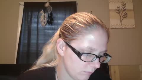 Snapshot of jadeluv chatting on January 5, 2025, 5:20 pm JadeLuv online show from January 5, 2025, 5:20 pm