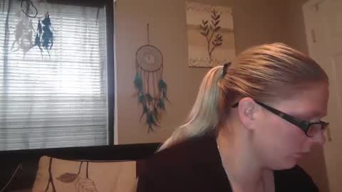 Snapshot of jadeluv chatting on February 9, 2025, 5:11 pm JadeLuv online show from February 9, 2025, 5:11 pm