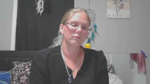 Snapshot of jadeluv chatting on September 24, 2025, 12:47 am JadeLuv online show from September 24, 2025, 12:47 am