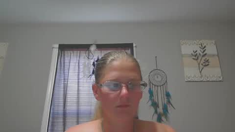 Snapshot of jadeluv chatting on September 28, 2025, 6:24 pm JadeLuv online show from September 28, 2025, 6:24 pm