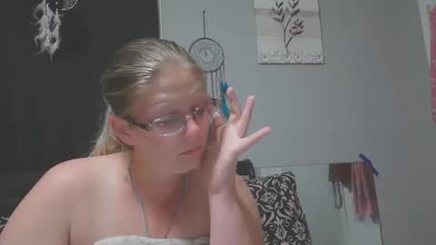 Snapshot of jadeluv chatting on October 16, 2025, 12:55 am JadeLuv online show from October 16, 2025, 12:55 am