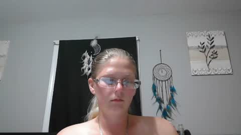 Snapshot of jadeluv chatting on October 23, 2025, 1:05 am JadeLuv online show from October 23, 2025, 1:05 am