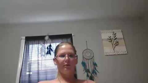 Snapshot of jadeluv chatting on November 15, 2025, 6:37 pm JadeLuv online show from November 15, 2025, 6:37 pm