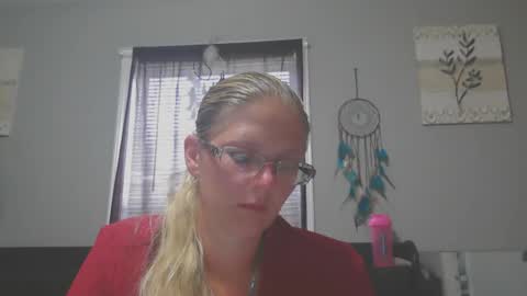 Snapshot of jadeluv chatting on April 17, 2026, 4:54 pm JadeLuv online show from April 17, 2026, 4:54 pm