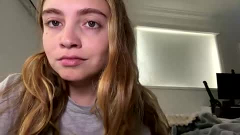 Snapshot of jademonroe0522 chatting on February 9, 2026, 3:05 pm jademonroe0522 online show from February 9, 2026, 3:05 pm