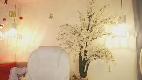 Jade Summer online show from November 24, 2025, 11:32 am