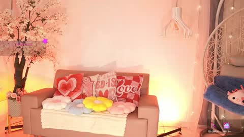 Jade Summer online show from March 18, 2026, 11:35 am