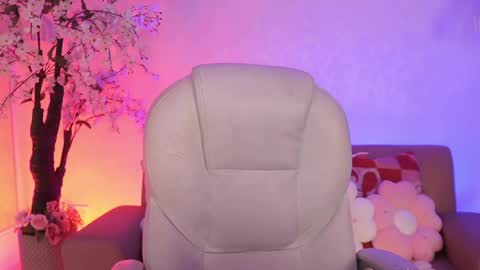 Snapshot of jadesummerr chatting on April 18, 2026, 11:36 am Jade Summer online show from April 18, 2026, 11:36 am