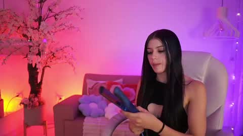 Snapshot of jadesummerr chatting on May 1, 2026, 11:37 am Jade Summer online show from May 1, 2026, 11:37 am