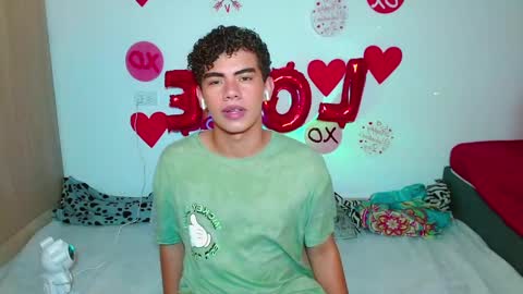 Snapshot of jaedasky_ chatting on February 19, 2025, 5:49 am javi15 online show from February 19, 2025, 5:49 am