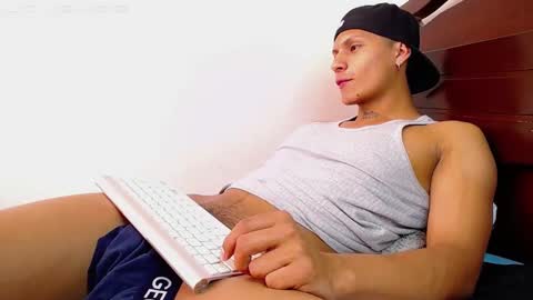 jahn_ashford1 online show from December 13, 2024, 12:06 pm