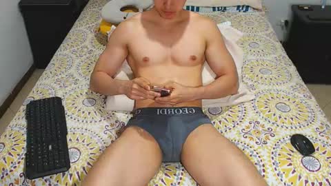 Snapshot of jahshot4 chatting on October 25, 2025, 8:25 pm jahshot4 online show from October 25, 2025, 8:25 pm