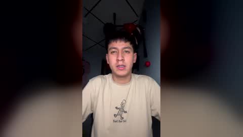 jaider_17 online show from January 9, 2026, 11:39 pm