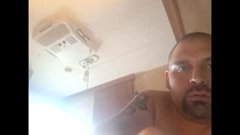 jaimealexanderparedes85 online show from September 19, 2025, 2:18 pm