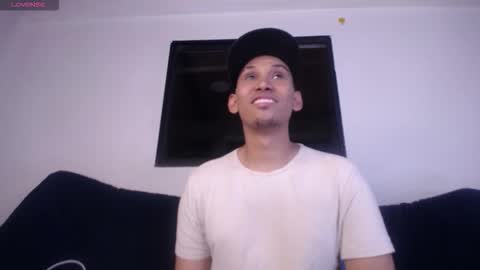 JAISON HALLS online show from November 7, 2025, 7:52 am