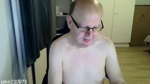 Snapshot of jake230975 chatting on December 14, 2025, 8:35 pm Jake2309 online show from December 14, 2025, 8:35 pm