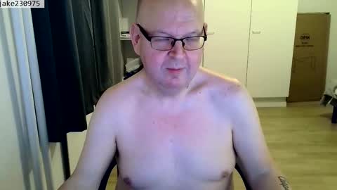 Snapshot of jake230975 chatting on February 25, 2026, 6:39 pm Jake2309 online show from February 25, 2026, 6:39 pm