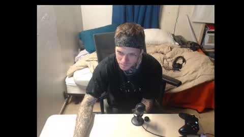 showingitoff online show from October 27, 2025, 1:20 am