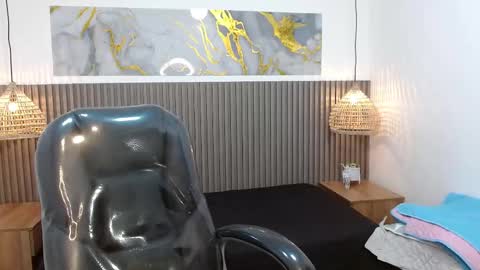 JAKE online show from November 8, 2025, 2:06 pm