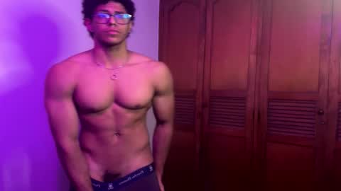 Snapshot of jake_hill1 chatting on November 5, 2025, 5:40 am jake_hill1 online show from November 5, 2025, 5:40 am