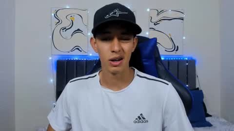 Snapshot of jake_shadow14 chatting on December 12, 2024, 8:32 pm Hi guys im new 3 online show from December 12, 2024, 8:32 pm