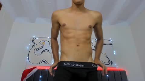 Snapshot of jake_shadow14 chatting on December 28, 2024, 12:04 am Hi guys im new 3 online show from December 28, 2024, 12:04 am