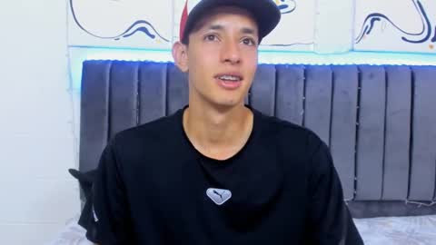 Snapshot of jake_shadow14 chatting on February 12, 2025, 5:37 pm Hi guys im new 3 online show from February 12, 2025, 5:37 pm