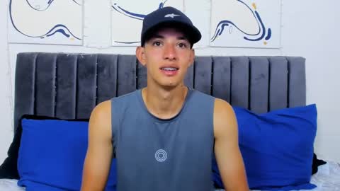 Snapshot of jake_shadow14 chatting on February 24, 2025, 5:53 pm Hi guys im new 3 online show from February 24, 2025, 5:53 pm